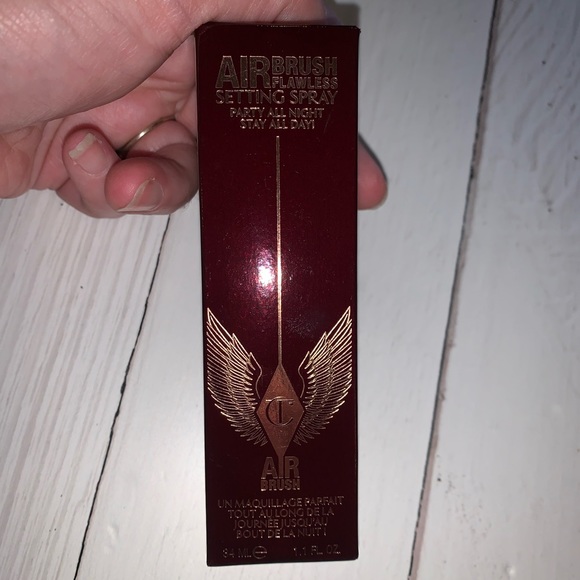 HOST PICK 🤩Charlotte Tillbury  Airbrush  spray - Picture 10 of 11